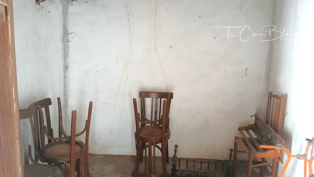 Rodinný dom na predaj, na rekonštrukciu, L´Alfas del Pi , 216m2