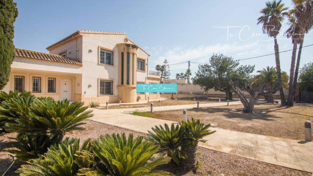 Mediterran Vila Elche, 1422 m2, 7 spální,11 kúpeľní, salón Andaluz