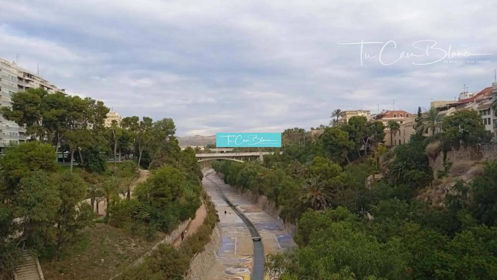 Byt v Elche, 174m2, 2 spálne, obývačka terasa