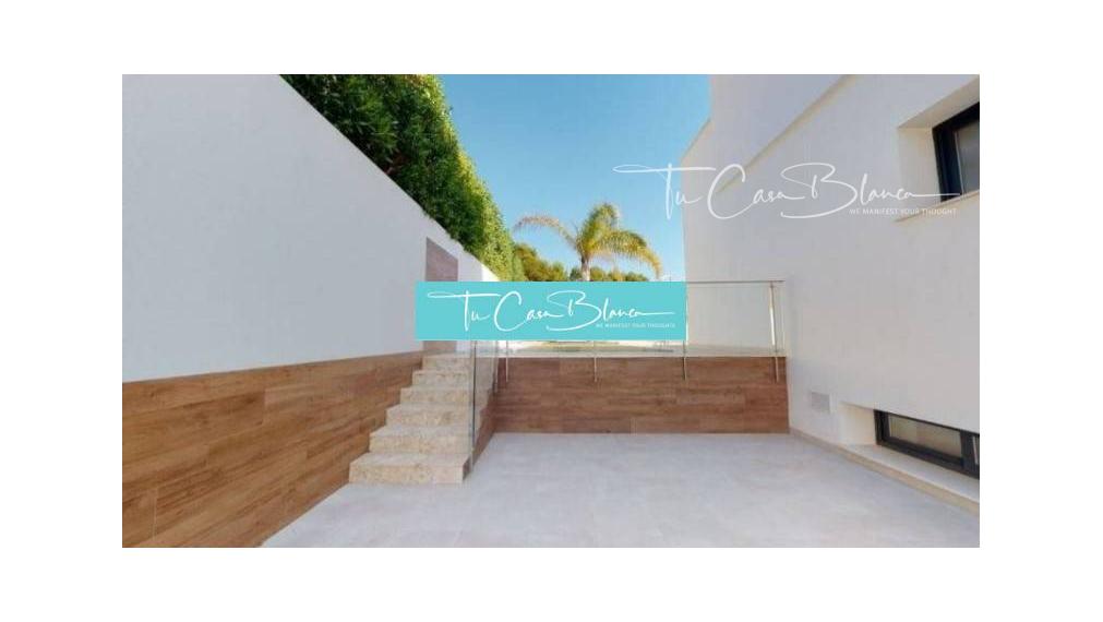 Novostavba Vila La Nucia, 141m2, 3 spálne, 4 kúpeľne 