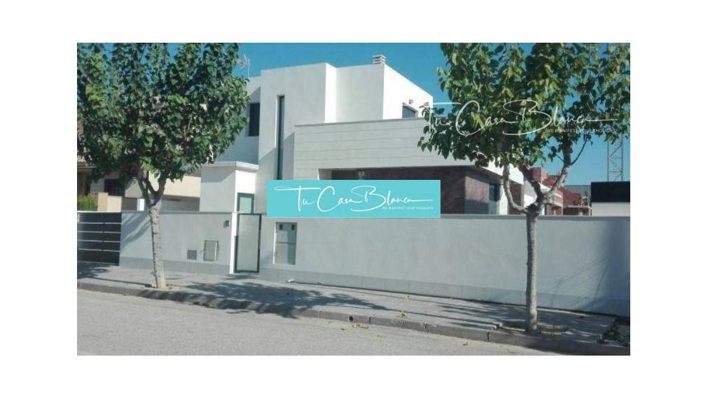 Novostavba Presvetlený Moderný Rodinný dom 109m2, bazén 