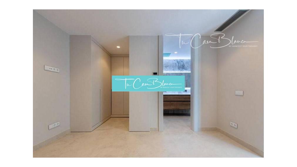 PRVÁ LÍNIA - Dokončený Apartmán Benidorm, 297m2, bazén, jacuzzi