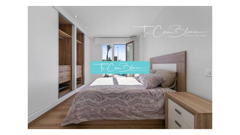 Dokončená novostavba, Rodinný dom Benijófar, 113m2, solárium, bazén 