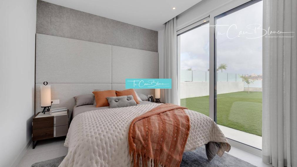 Dokončená novostavba, Vila El Campello 243m2, 647m2, 