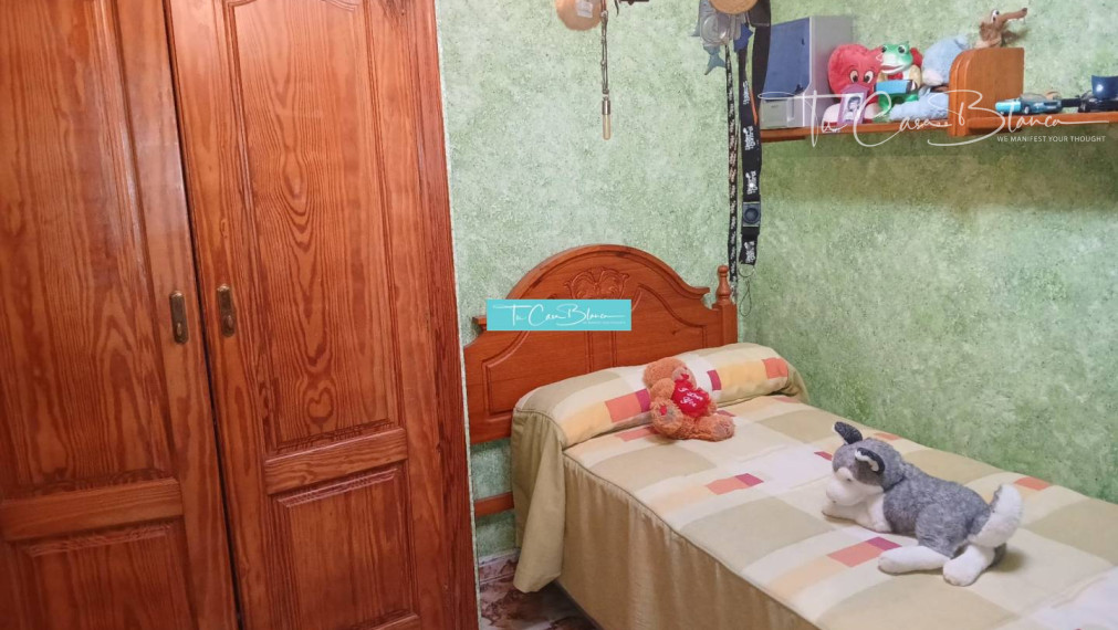 Radový dom La Nucia, 296m2, 5 spální, 2 kúpeľne, bazén, sauna 