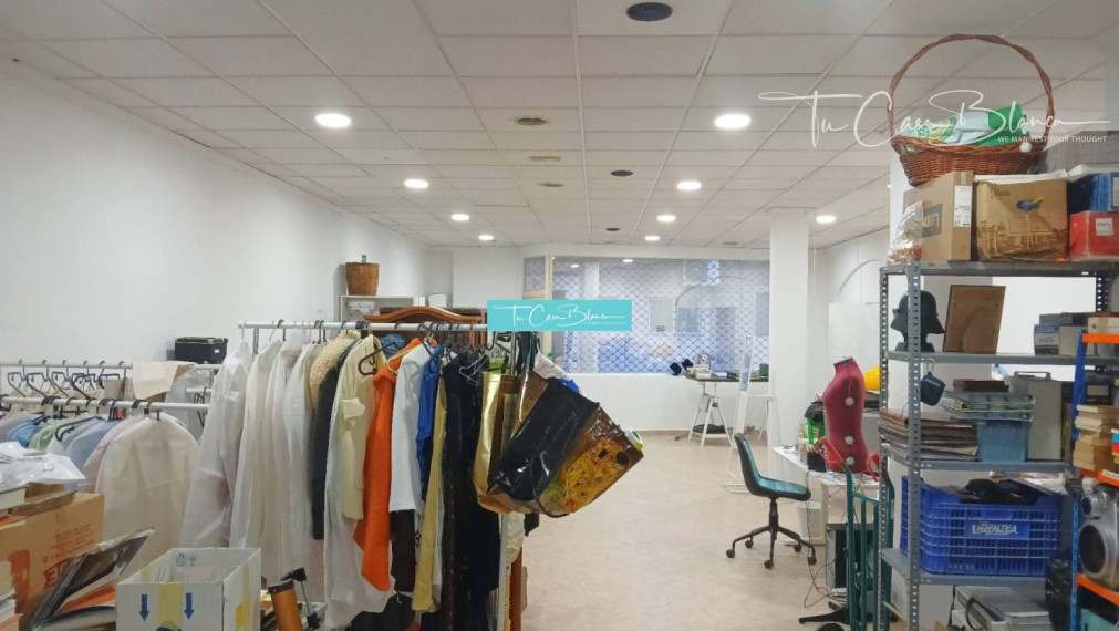 Byt s povolením na rekonštrukciu L´Alfas del Pi, 223m2, s obchodom