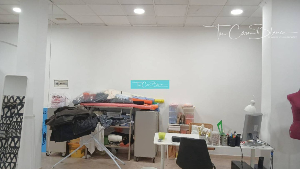 Byt s povolením na rekonštrukciu L´Alfas del Pi, 223m2, s obchodom