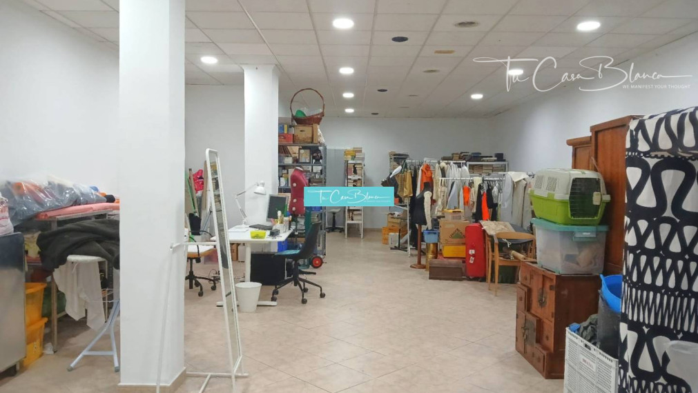 Byt s povolením na rekonštrukciu L´Alfas del Pi, 223m2, s obchodom