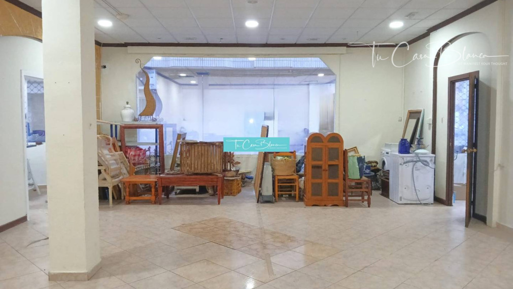 Byt s povolením na rekonštrukciu L´Alfas del Pi, 223m2, s obchodom