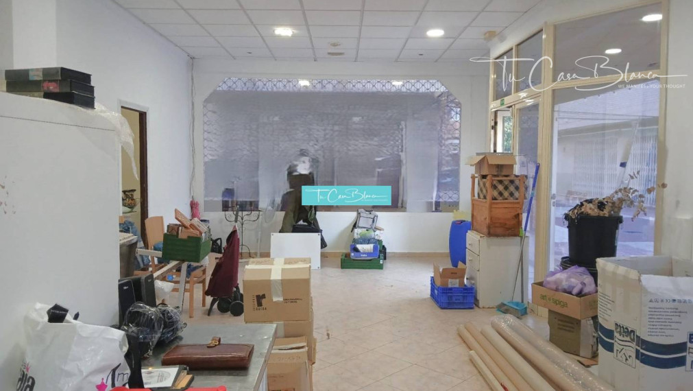 Byt s povolením na rekonštrukciu L´Alfas del Pi, 223m2, s obchodom