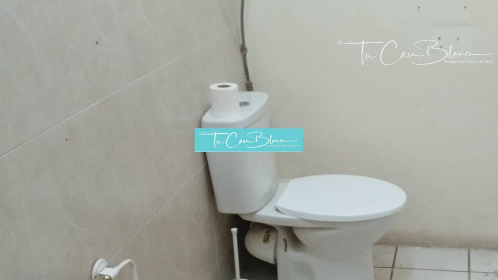 Byt s povolením na rekonštrukciu L´Alfas del Pi, 223m2, s obchodom