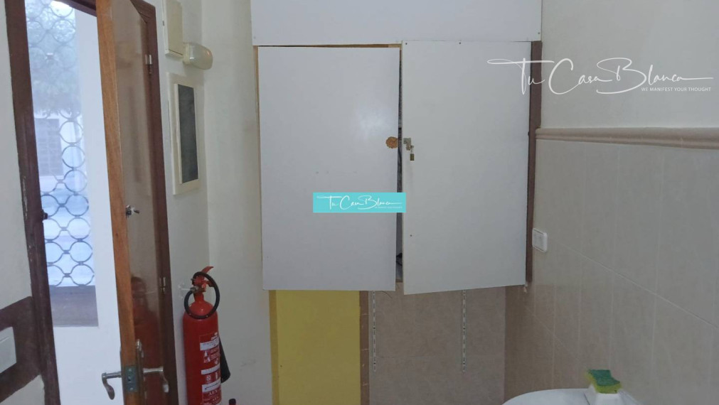 Byt s povolením na rekonštrukciu L´Alfas del Pi, 223m2, s obchodom