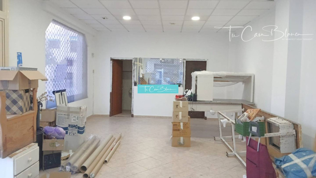 Byt s povolením na rekonštrukciu L´Alfas del Pi, 223m2, s obchodom