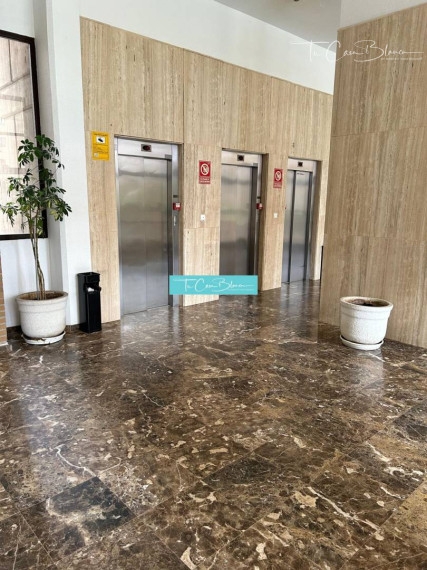 LUXUSNÝ byt Benidorm 105m2, 3spálne, bazén 