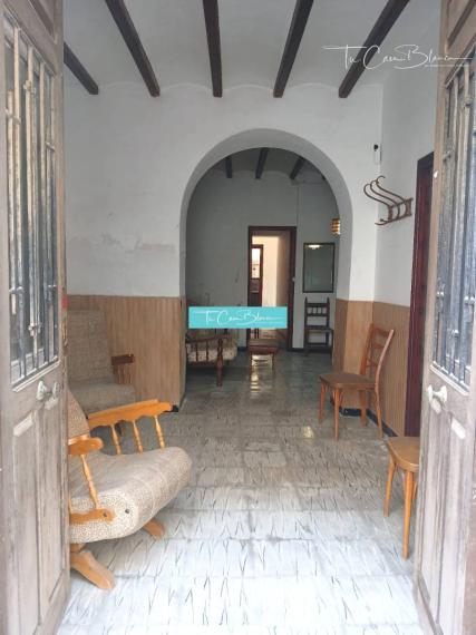 Mestský dom na kompletnú rekonštrukciu LAlfas del Pi, 216m2