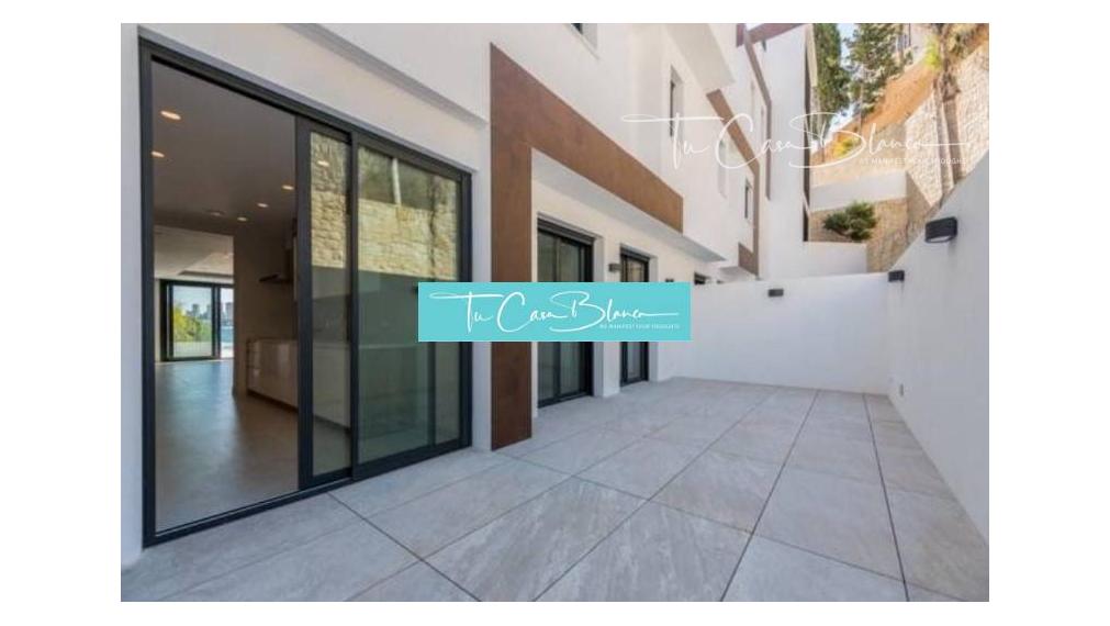 PRVÁ LÍNIA - Dokončený Apartmán Benidorm, 297m2, bazén, jacuzzi