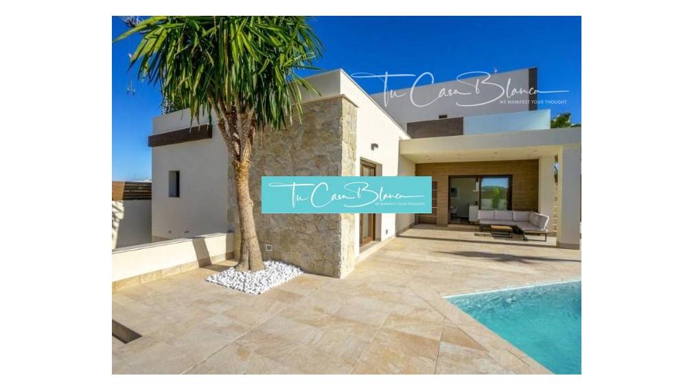 Dokončená novostavba, Rodinný dom Benijófar, 113m2, solárium, bazén 