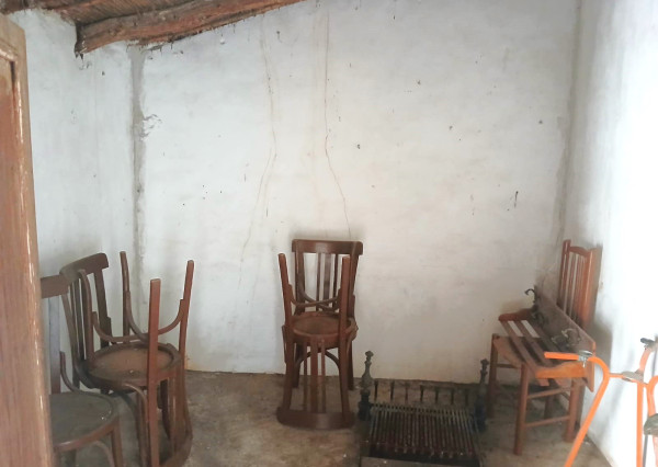 Rodinný dom na predaj, na rekonštrukciu, L´Alfas del Pi , 216m2