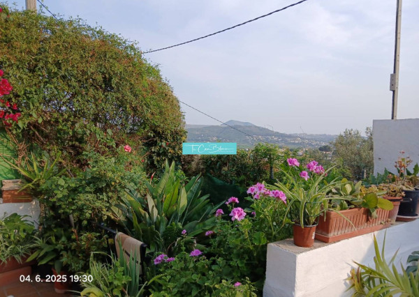 Rodinný dom na predaj s krásnymi výhľadmi, Javea, 4 spálne  