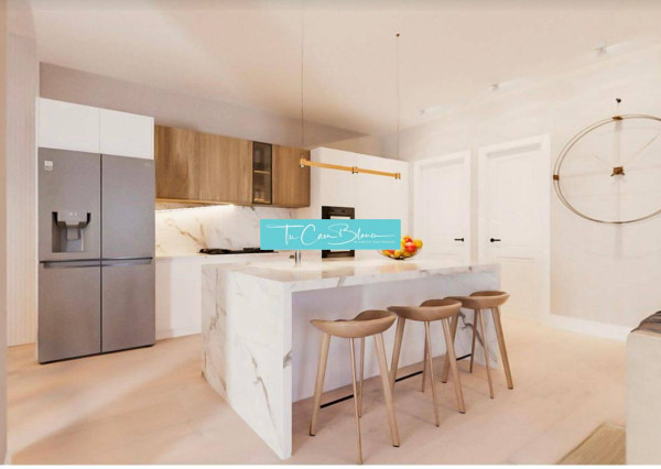 Byt s povolením na rekonštrukciu L´Alfas del Pi, 223m2, s obchodom